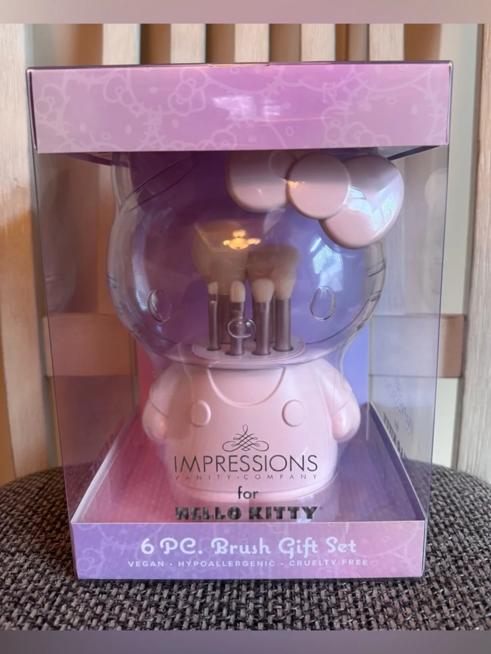 Impressions Vanity Co. Sanrio Hello Kitty 6-Piece Brush & Holder Set